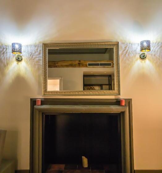 スタンダードルーム, La Rondine