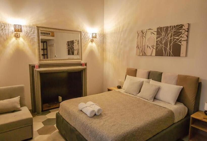 スタンダードルーム, La Rondine