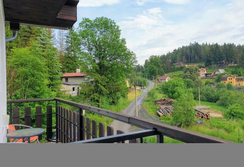 클래식 4인 룸, Penzion Lumis