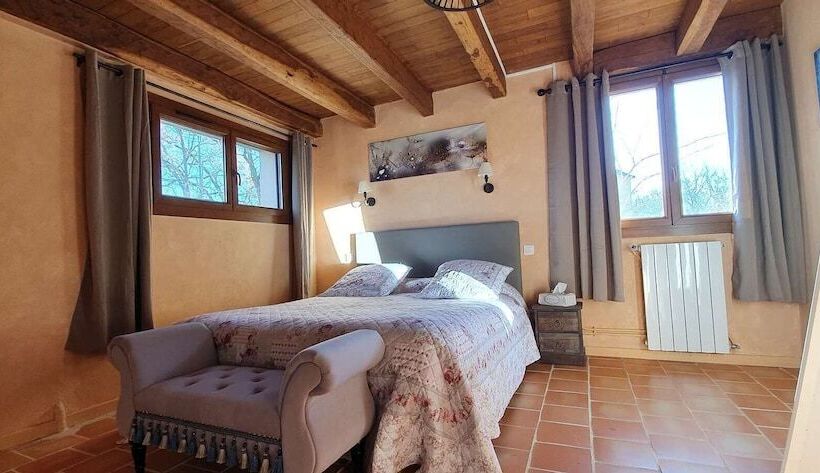 منزل غرفتين نوم, Domaine Du Cardou