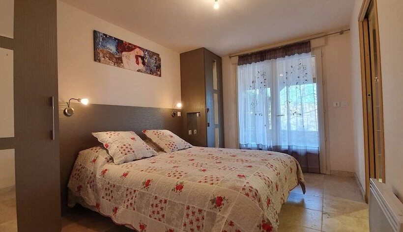 2间卧室的房子, Domaine Du Cardou