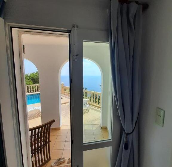 آپارتمان 1 خوابه با چشمانداز دریا, La Vista Al Mar