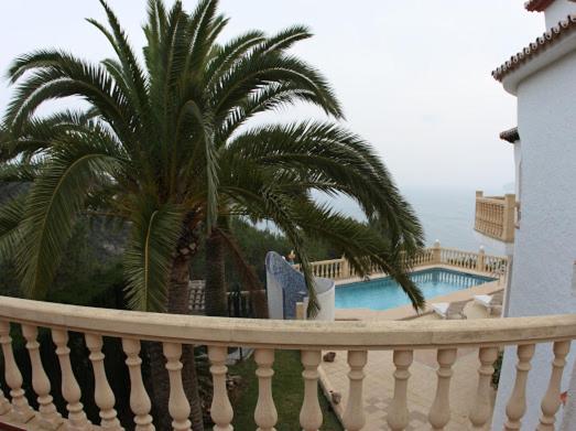 ویلای یک اتاق خوابه با استخر شنا, La Vista Al Mar