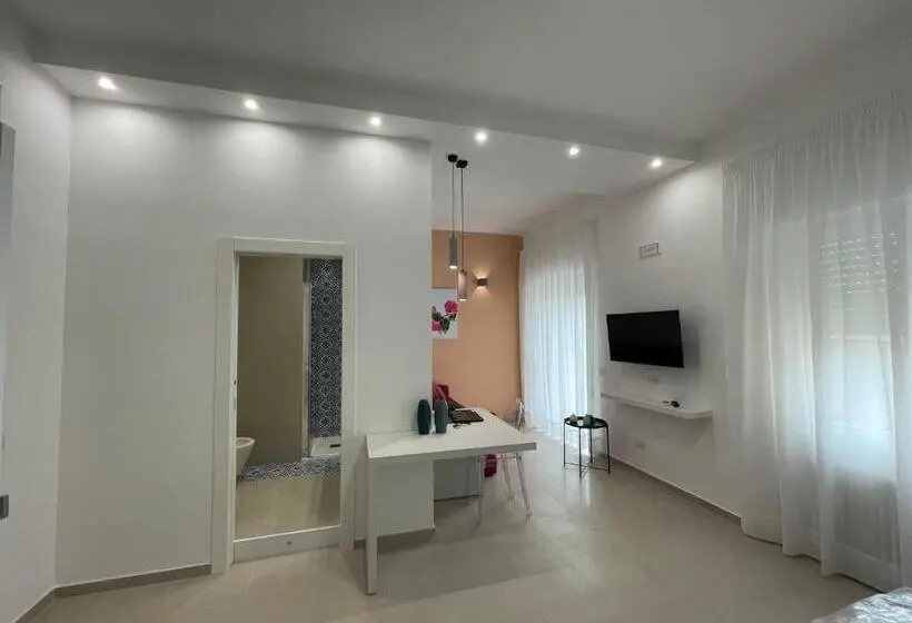 デラックストリプルルーム, Pianohome Sorrento