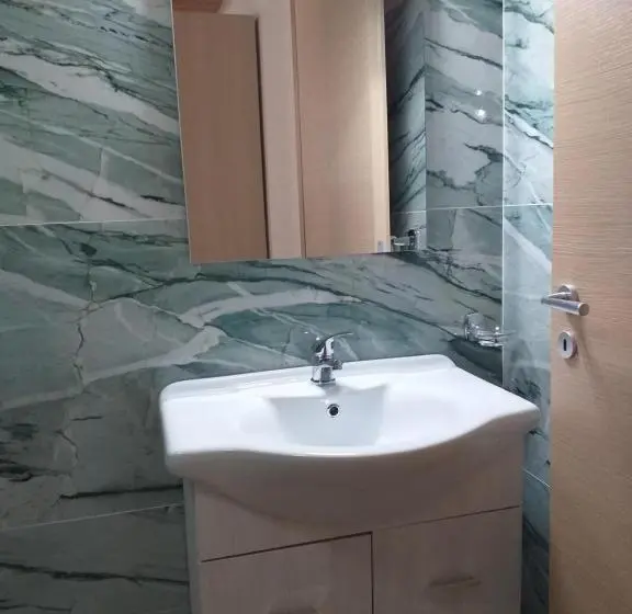 Standard Kolmen Hengen Huone, Il Mandorleto 2