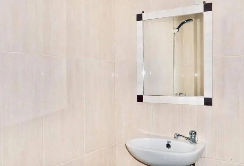Chambre Standard, Amel Aceh