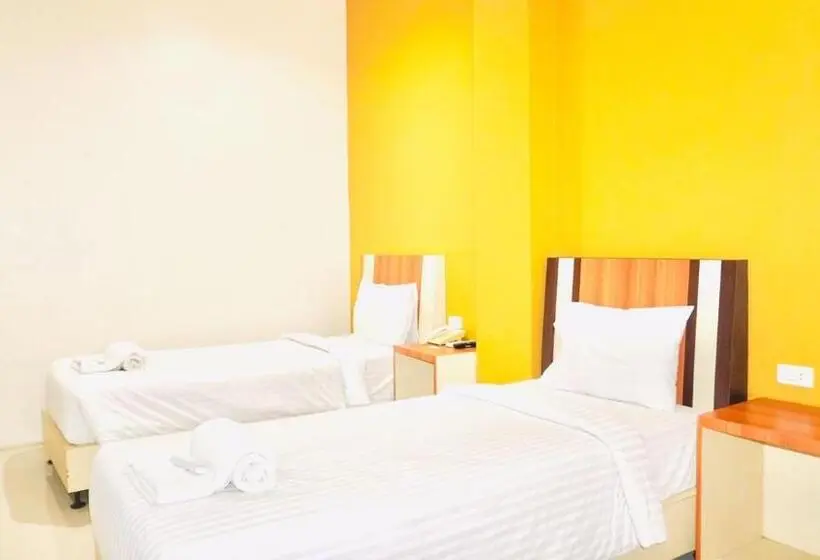 Chambre Deluxe, Amel Aceh