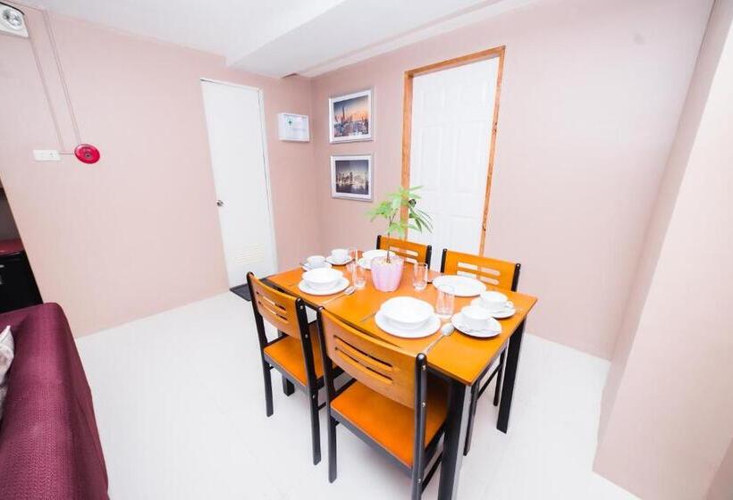 سوییت لوکس, Jsb Suites