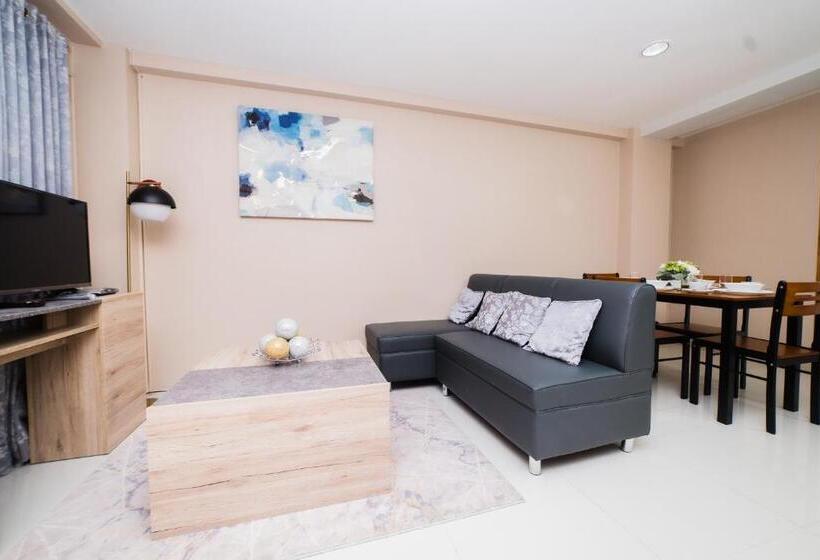 سوییت لوکس, Jsb Suites