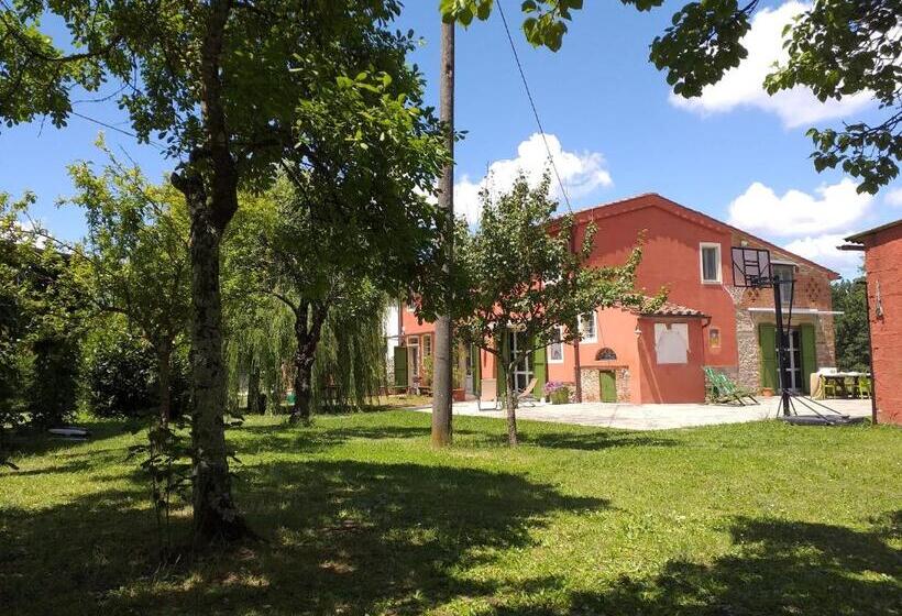 Standard Neljän Hengen Huone Puutarhanäkymä, Colonica Il Picchio Verde