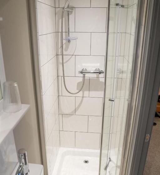 Номер Стандарт, Dartmoor Inn