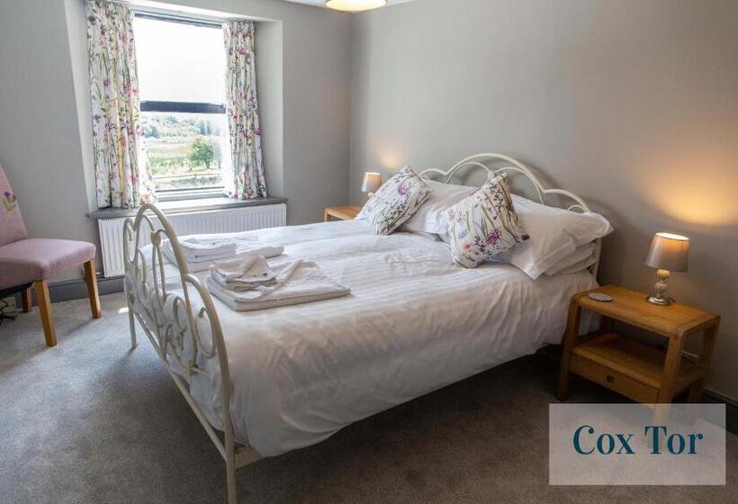 Standard room with outdoor bath, Dartmoor Inn