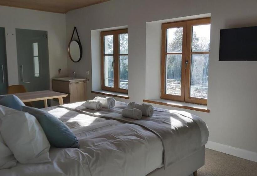 חדר דלוקס, Entre Champs