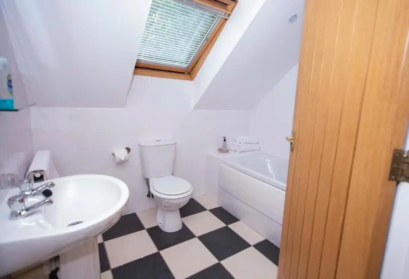 スタンダード４人部屋, Braeside Guest House, Loch Lomond