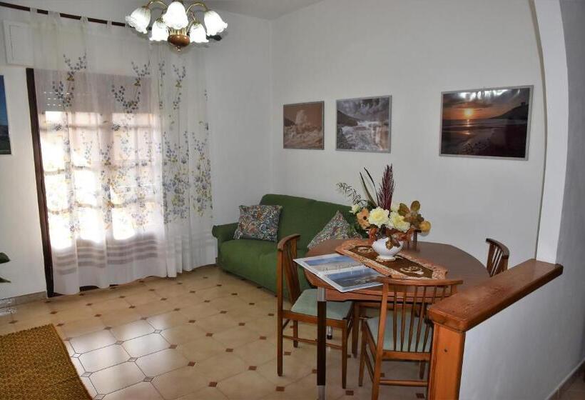 חדר סטנדרט, Camere O Appartamento Intero In Locazione In Pittinuri