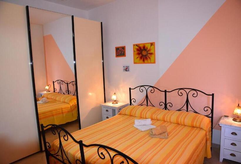 דירת חדר, Camere O Appartamento Intero In Locazione In Pittinuri