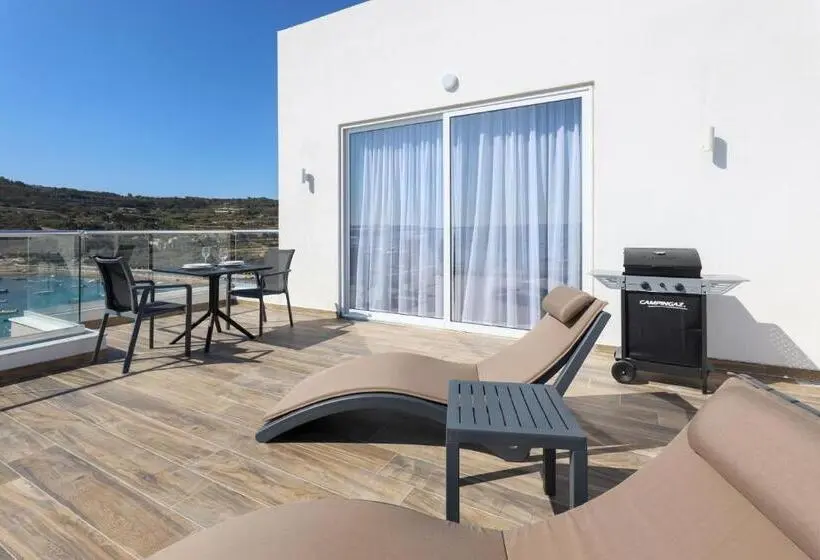 اتاق سوپریور با چشم‌انداز دریا, Seaview Stays