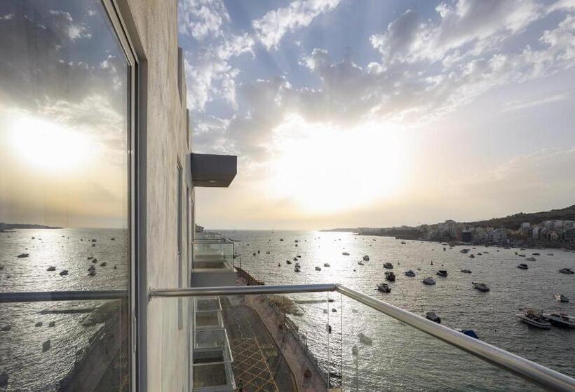 اتاق لوکس با بالکن و چشمانداز دریا, Seaview Stays