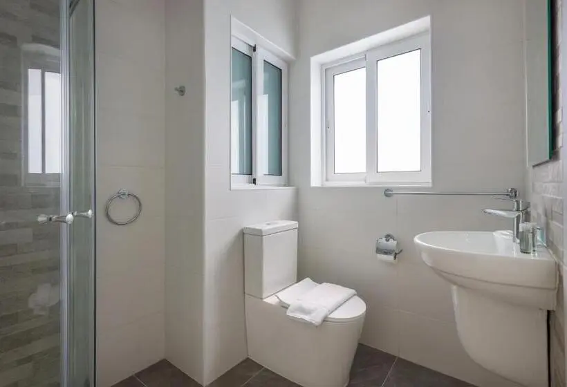 استودیوی استاندارد با چشم‌انداز دریا, Seaview Stays