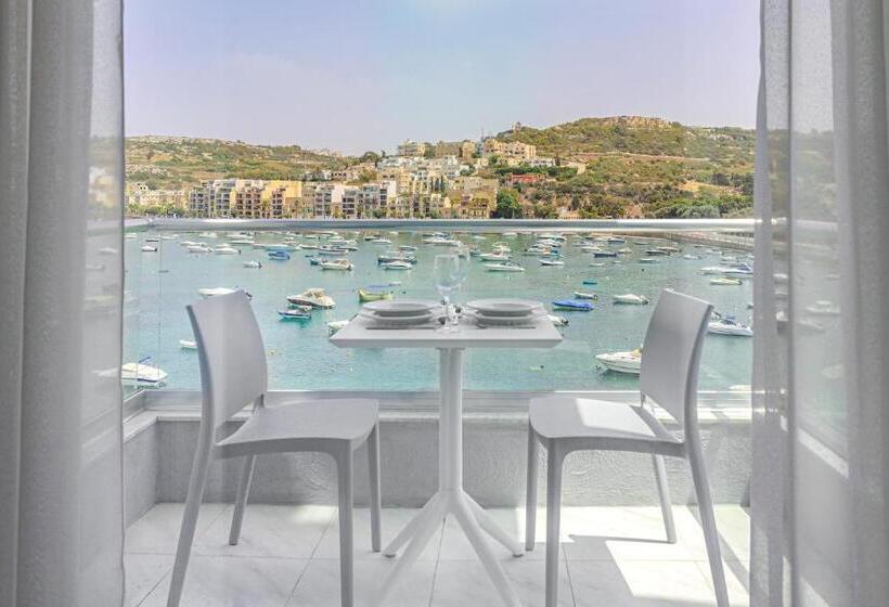 اتاق خانوادگی با چشمانداز دریا, Seaview Stays