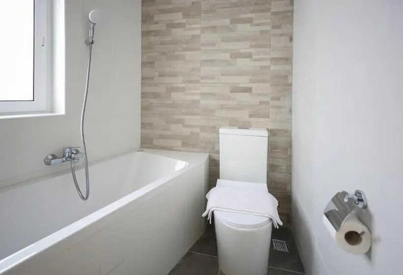 اتاق استاندارد با چشم‌انداز شهر, Seaview Stays
