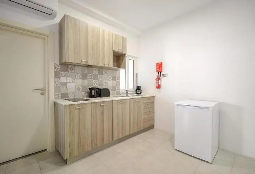 اتاق استاندارد با چشم‌انداز شهر, Seaview Stays
