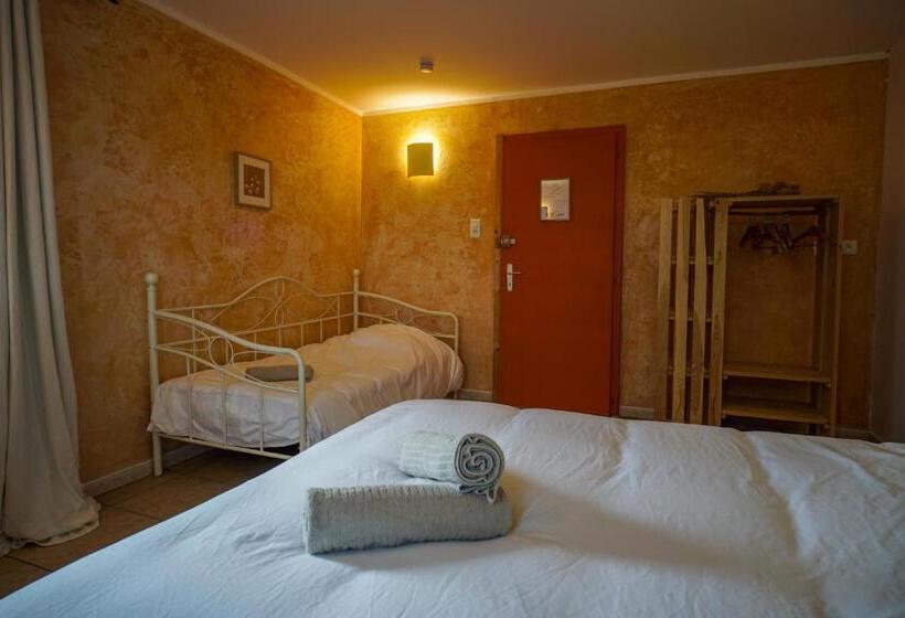 غرفة قياسية مطلة على الجبل, Lou Rey éco Hameau   Gîte, Chambre D Hôtes & Table D Hôtes