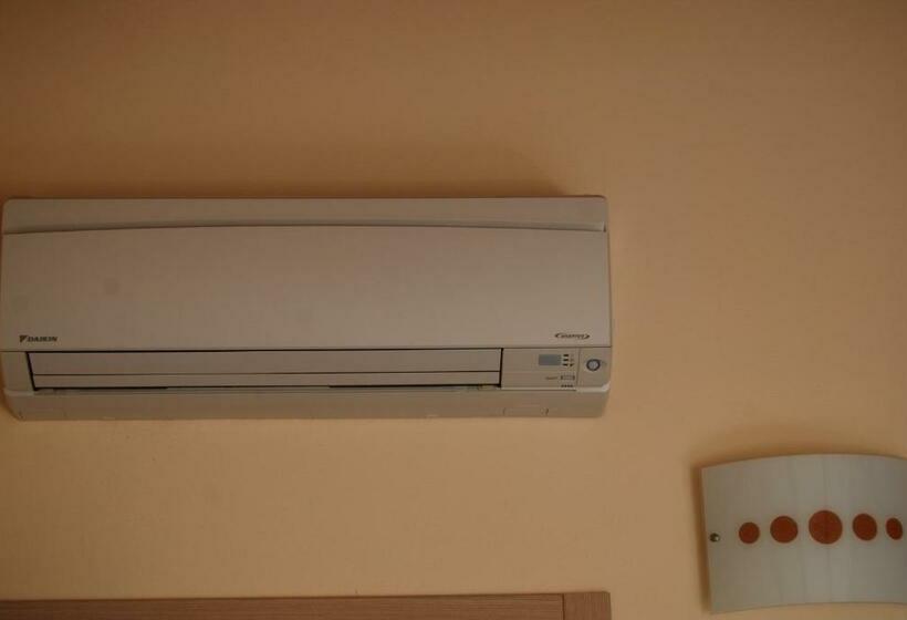 标准间, Burlamacco Gold