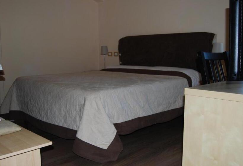 标准间, Burlamacco Gold