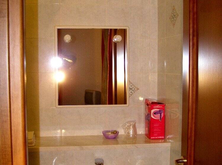 غرفة قياسية, L'antico Borgo Rooms Rental