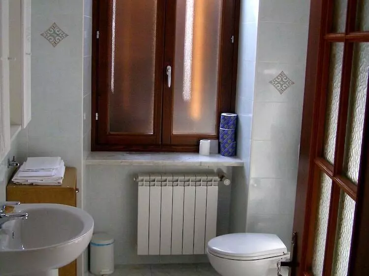 スタンダードルーム, L'antico Borgo Rooms Rental
