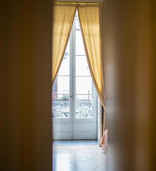 اتاق استاندارد, San Demetrio