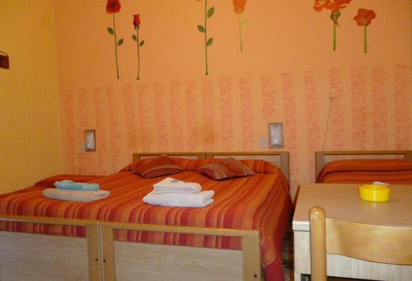 اتاق استاندارد چهار تخته, San Giovanni