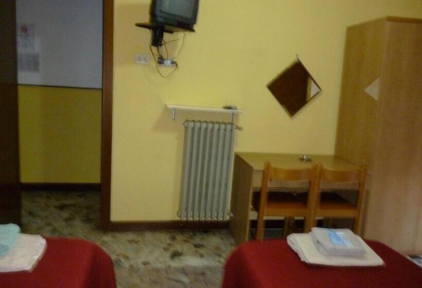 اتاق استاندارد, San Giovanni