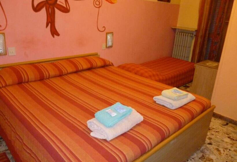 اتاق استاندارد سه نفره, San Giovanni