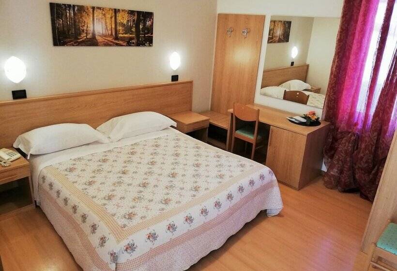 스탠다드 룸, Neni