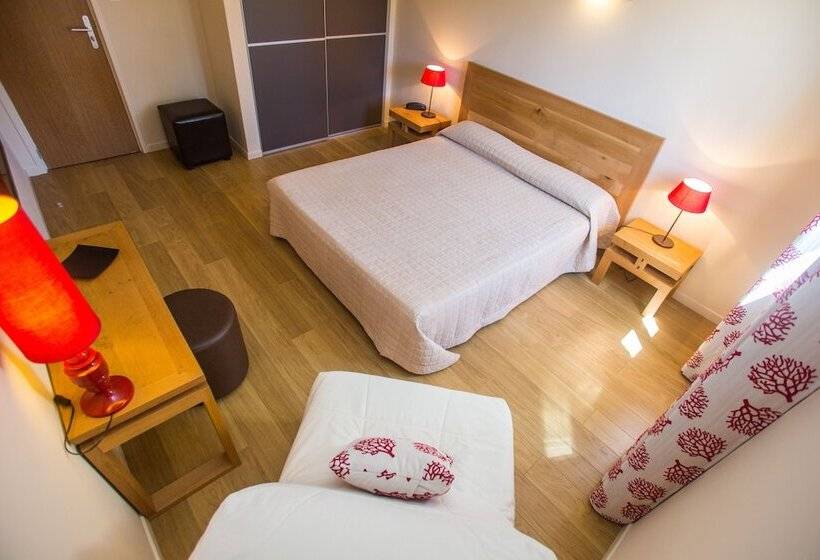 اتاق راحتی, Cesario