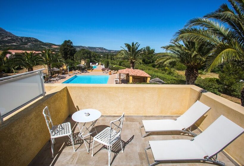 اتاق استاندارد با تراس, Cesario