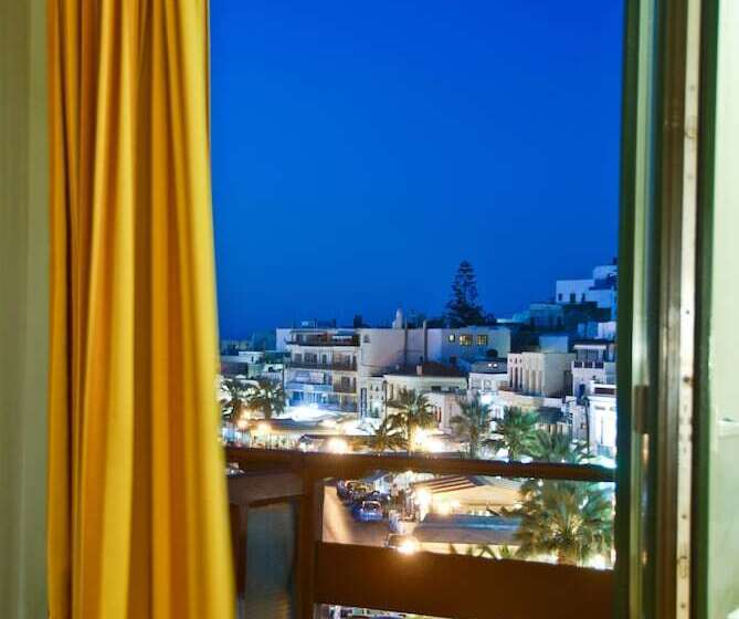 Номер Стандарт Трехместный, Coronis