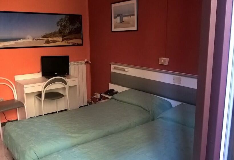 带共用浴室的标准房间, Del Sole