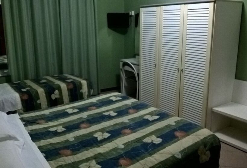 标准三人间共用浴室, Del Sole