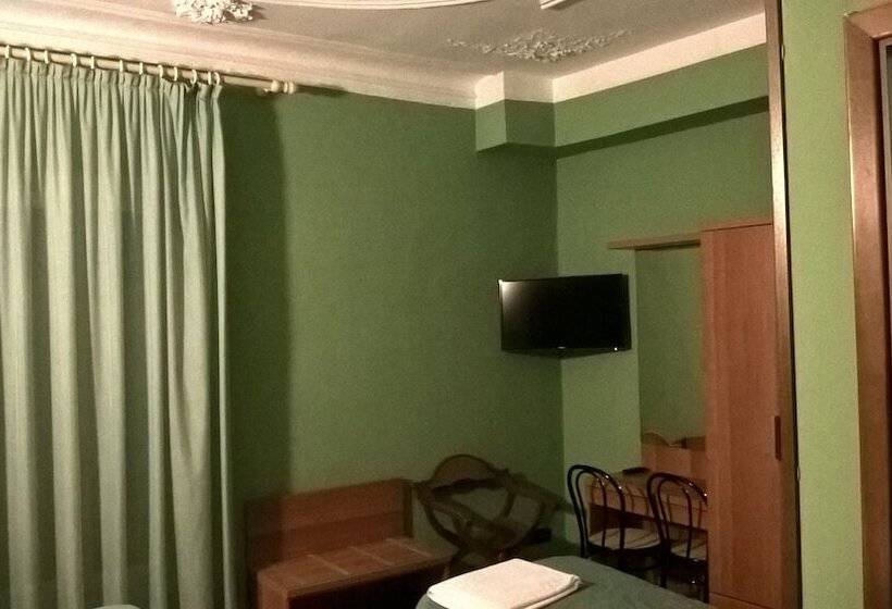 四人标准间, Del Sole