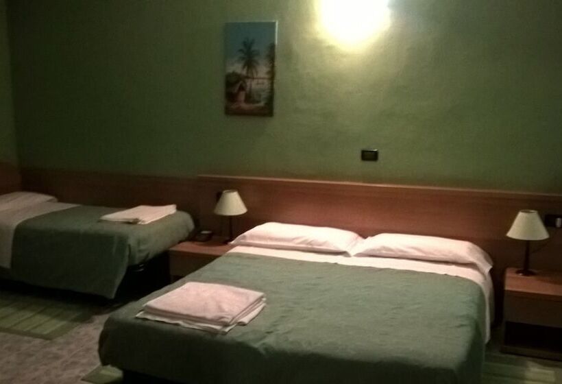 四人标准间, Del Sole