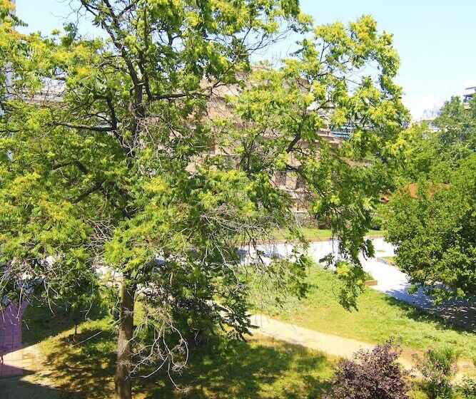 غرفة قياسية رباعية, Rentrooms Thessaloniki