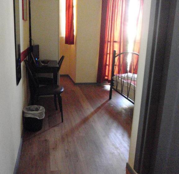 غرفة قياسية فردية مزودة بشُرفة, Rentrooms Thessaloniki