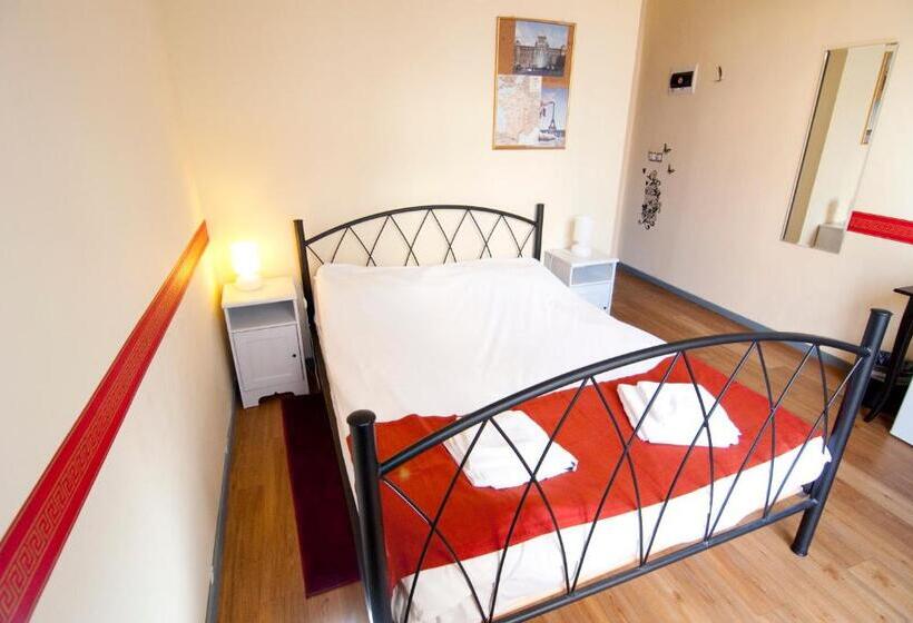 غرفة قياسية مزوَّدة بشُرفة, Rentrooms Thessaloniki