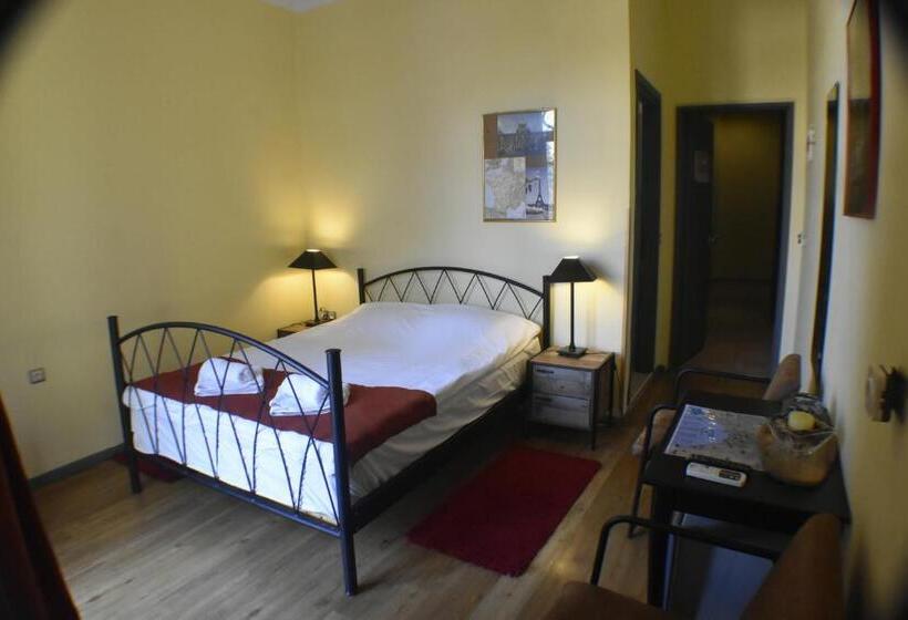 غرفة قياسية مزوَّدة بشُرفة, Rentrooms Thessaloniki