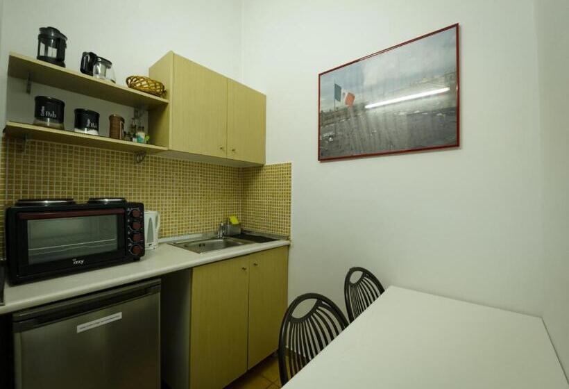 شقة غرفة واحدة, Rentrooms Thessaloniki