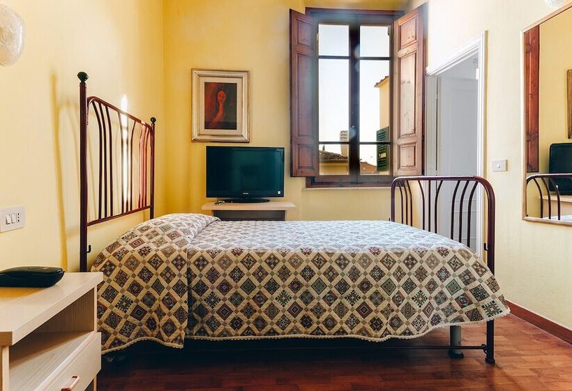 חדר סטנדרט יחיד, Savoia E Campana