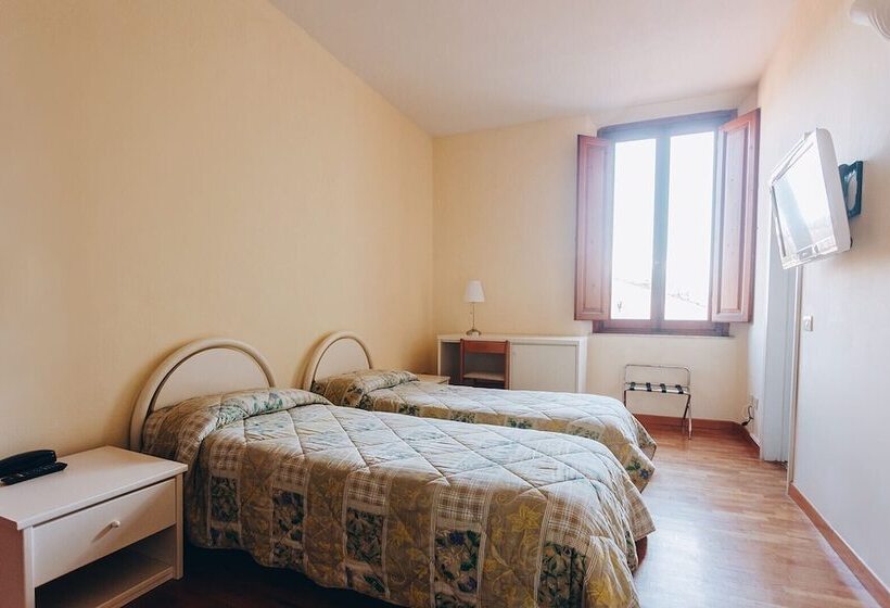 חדר סטנדרט, Savoia E Campana